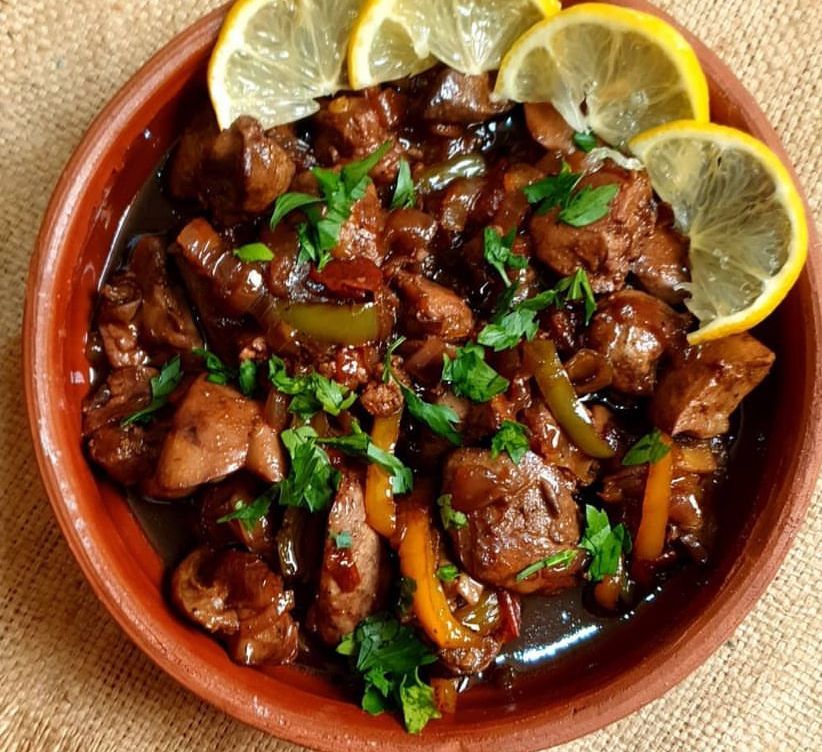 كبدة دجاج مع صلصة دبس الرمان 