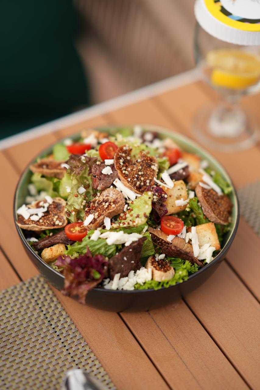 سلطة كرين لاند كورال