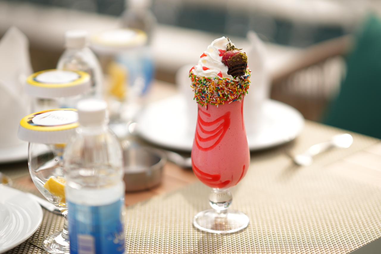 ميلك شيك فراولة 