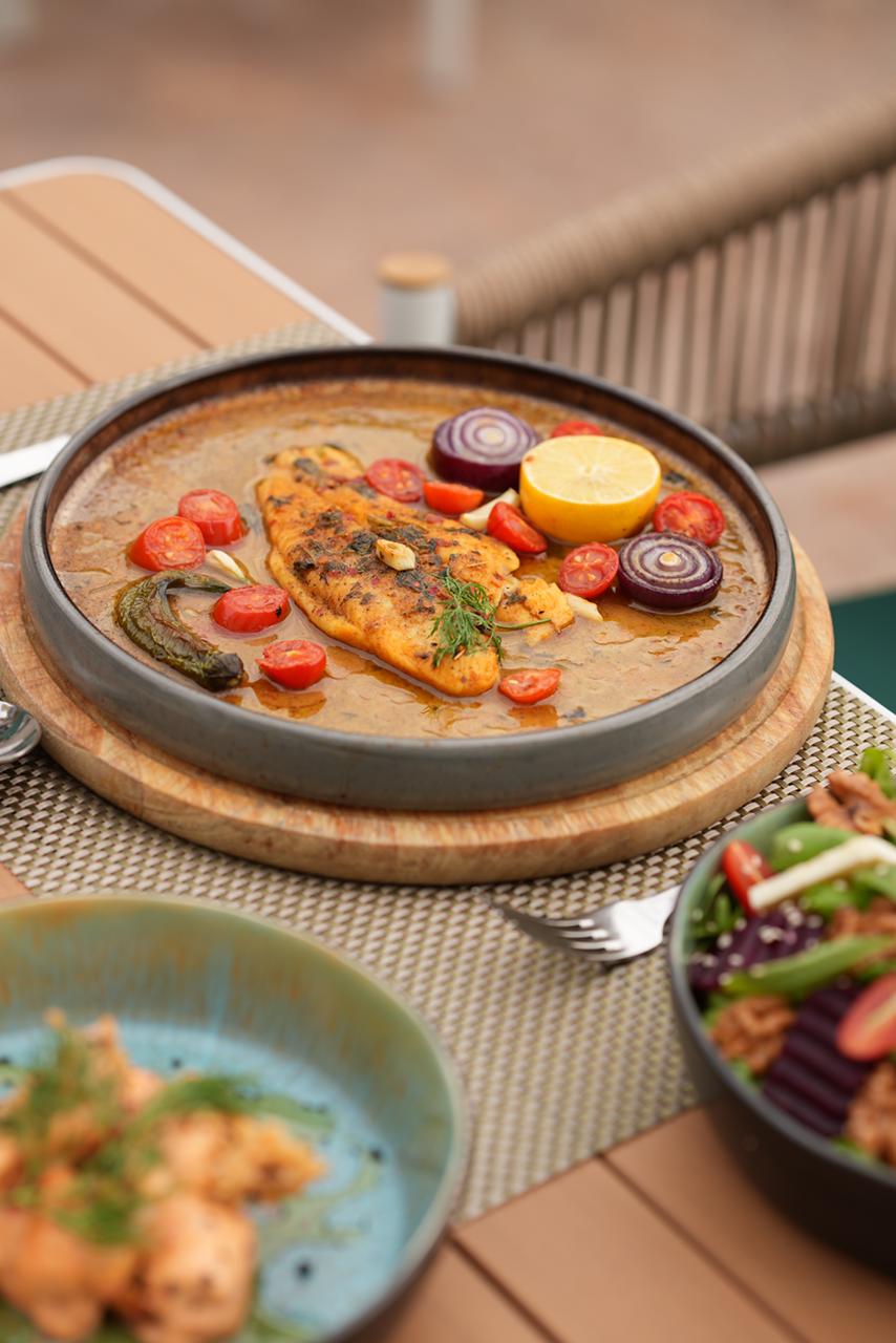 سمك سيباس محشي